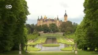 Schwerin Schlossstadt mit zwölf Seen  Hin amp weg [upl. by Lucila395]